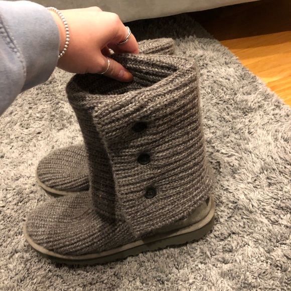 Grey knit UGGS - Picture 1 of 5
